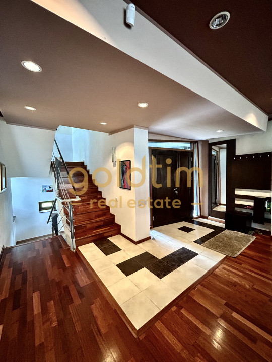 VILA SUPERBA+CASA OASPETI/PISCINA/IESIRE LAC-PONTON/DEBARCADER/GARAJ/SERA/SNAGOV