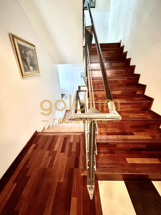 VILA SUPERBA+CASA OASPETI/PISCINA/IESIRE LAC-PONTON/DEBARCADER/GARAJ/SERA/SNAGOV