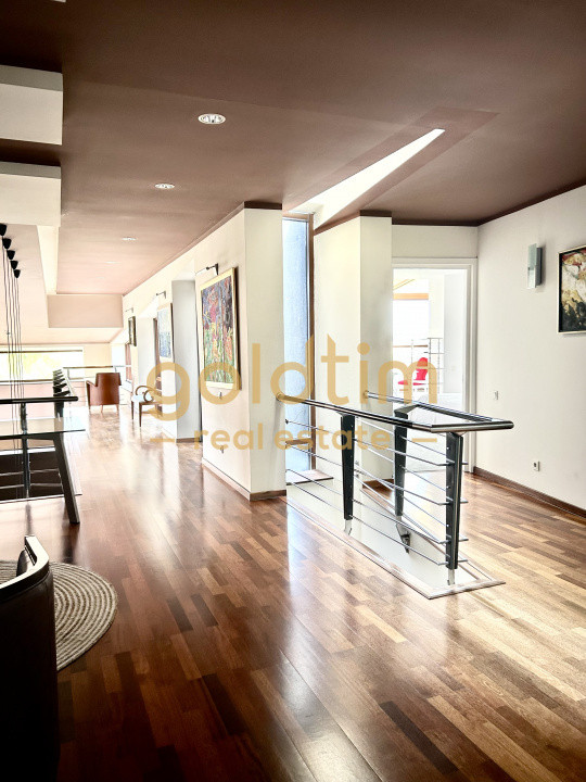 VILA SUPERBA+CASA OASPETI/PISCINA/IESIRE LAC-PONTON/DEBARCADER/GARAJ/SERA/SNAGOV