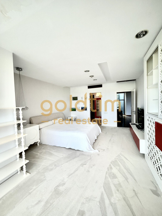 VILA SUPERBA+CASA OASPETI/PISCINA/IESIRE LAC-PONTON/DEBARCADER/GARAJ/SERA/SNAGOV