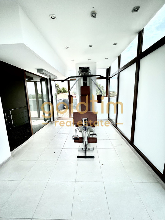 VILA SUPERBA+CASA OASPETI/PISCINA/IESIRE LAC-PONTON/DEBARCADER/GARAJ/SERA/SNAGOV