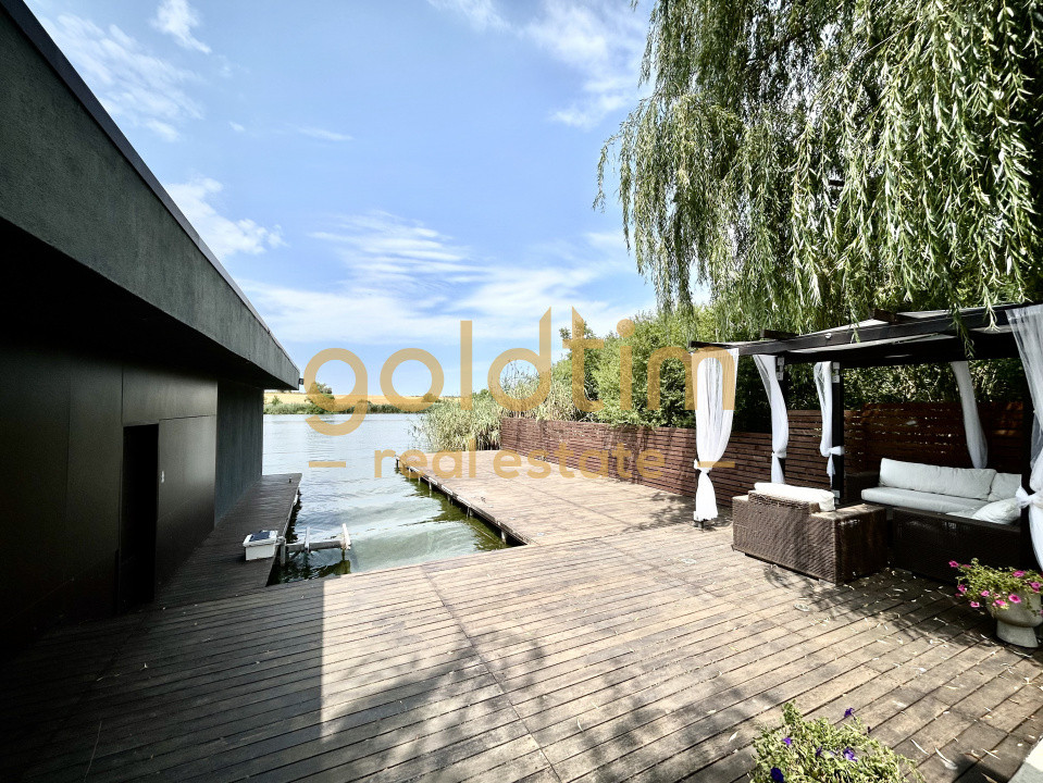 VILA SUPERBA+CASA OASPETI/PISCINA/IESIRE LAC-PONTON/DEBARCADER/GARAJ/SERA/SNAGOV