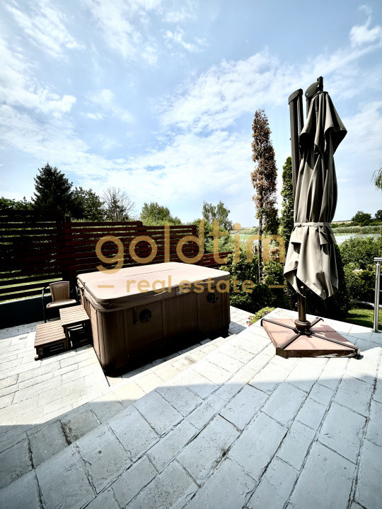 VILA SUPERBA+CASA OASPETI/PISCINA/IESIRE LAC-PONTON/DEBARCADER/GARAJ/SERA/SNAGOV