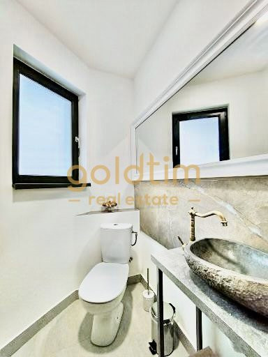 VILA INDIVIDUALA /IANCU NICOLAE /LOCAȚIE SUPERBA /PISCINA