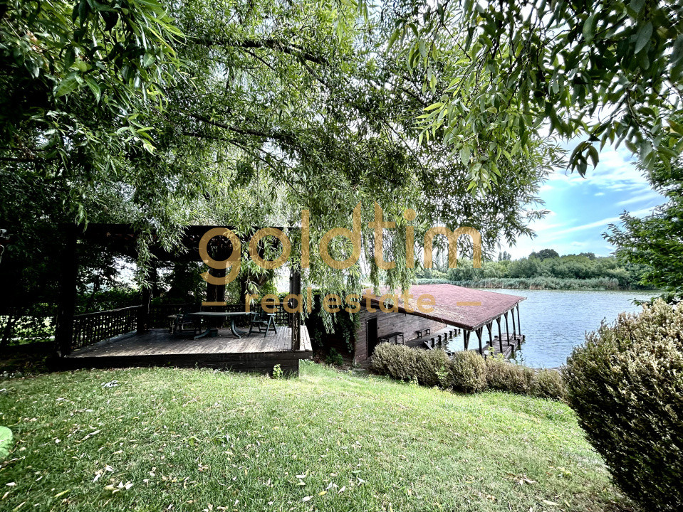 VILA MEDITERANEANA-IESIRE CATRE LAC 100MP/PONTON/PISCINA/DEBARCADER/SNAGOV/2006