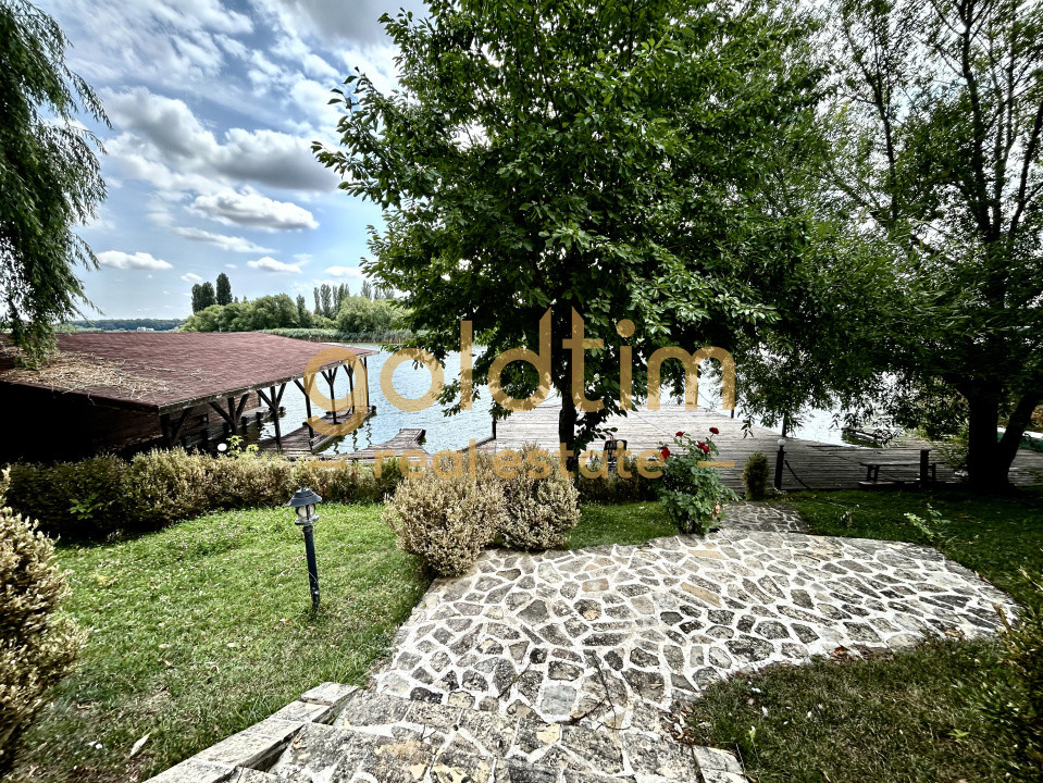 VILA MEDITERANEANA-IESIRE CATRE LAC 100MP/PONTON/PISCINA/DEBARCADER/SNAGOV/2006