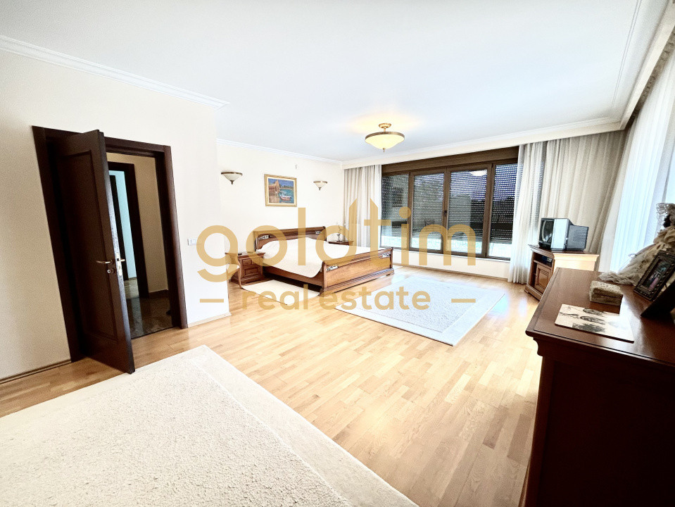 VILA MEDITERANEANA-IESIRE CATRE LAC 100MP/PONTON/PISCINA/DEBARCADER/SNAGOV/2006