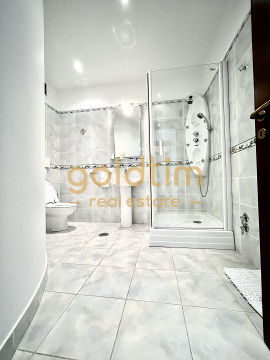 VILA MEDITERANEANA-IESIRE CATRE LAC 100MP/PONTON/PISCINA/DEBARCADER/SNAGOV/2006