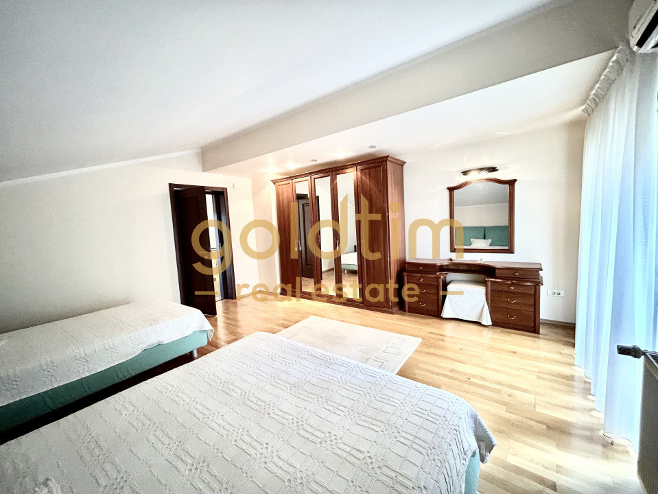 VILA MEDITERANEANA-IESIRE CATRE LAC 100MP/PONTON/PISCINA/DEBARCADER/SNAGOV/2006