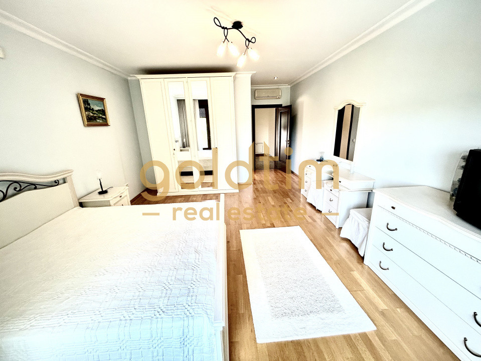 VILA MEDITERANEANA-IESIRE CATRE LAC 100MP/PONTON/PISCINA/DEBARCADER/SNAGOV/2006