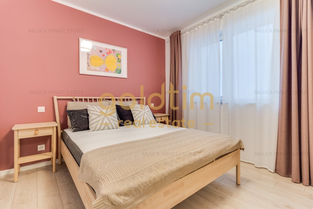 NOU/// PARCARE/NEW POINT/ PRIVELISTE LIBERA