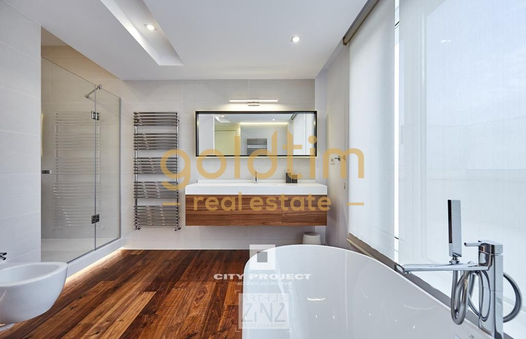 SUPERB/PENTHOUSE/ TERASA 1PANORAMICA 105 mp/ 2 PARCARI SUBTERANE/ BOXA