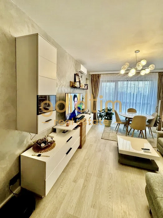 PIPERA/SUPERB/MOBILAT SI UTILAT COMPLET/2 BAI/BUCATARIE ÎNCHISĂ/PARCARE INCLUSA