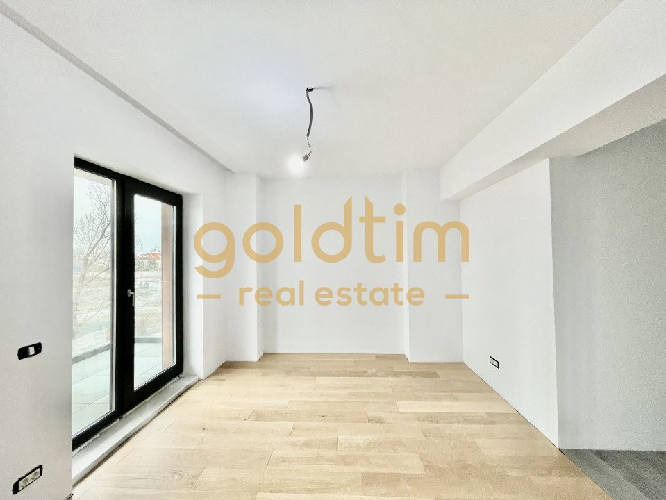 NOU/ZONA LINISTITA/BLOC SUPERB