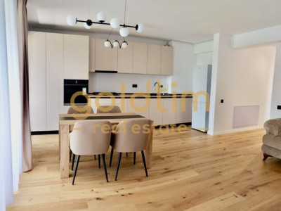 AVIATIEI/TERASA GENEROASA/VEDERE LIBERA/ZONA LINISTITA