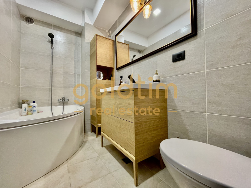 NIOU/SUPERB/PRIVELISTE/ZONA LINISTITA