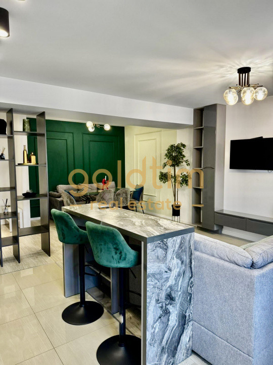 PORSCHE PIPERA/AGAVE RESTAURANT/SUPERB/SPATIOS SI LUMINOS