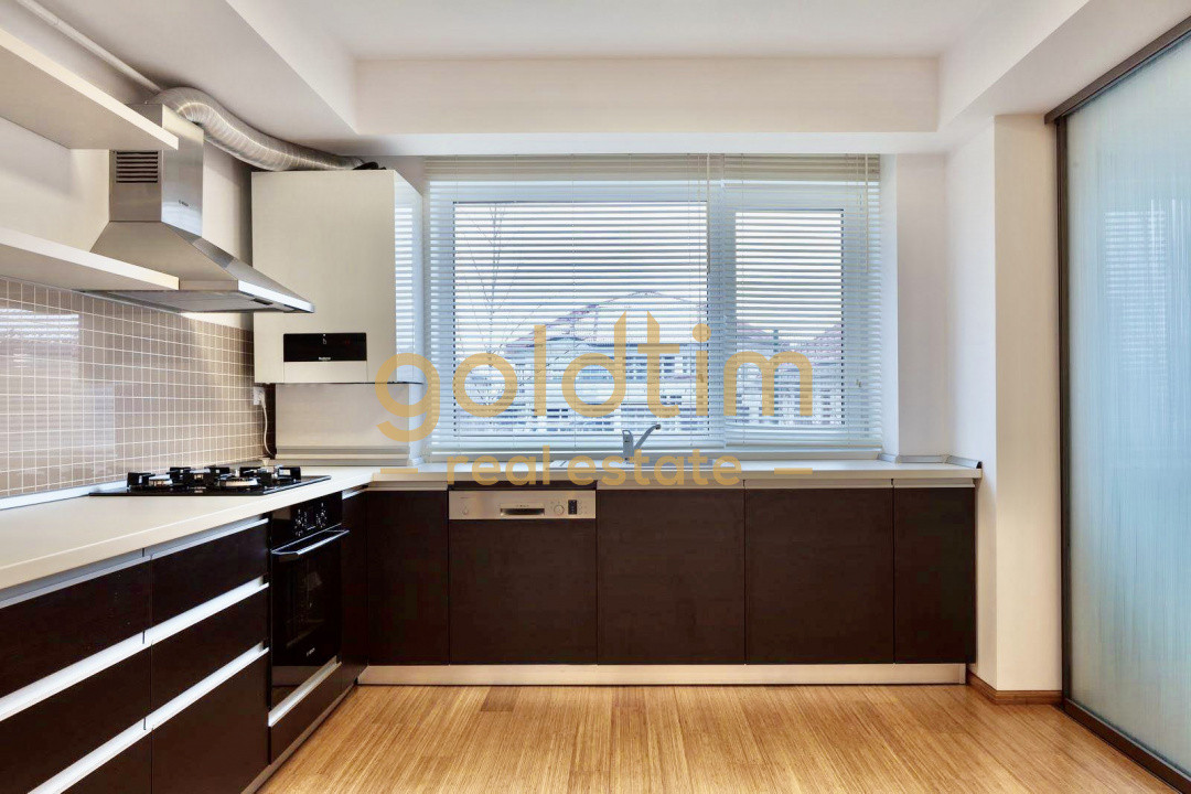 PIPERA/ZONA LINISTITA/GRADINA/TERASA/PARCARE INCLUSA