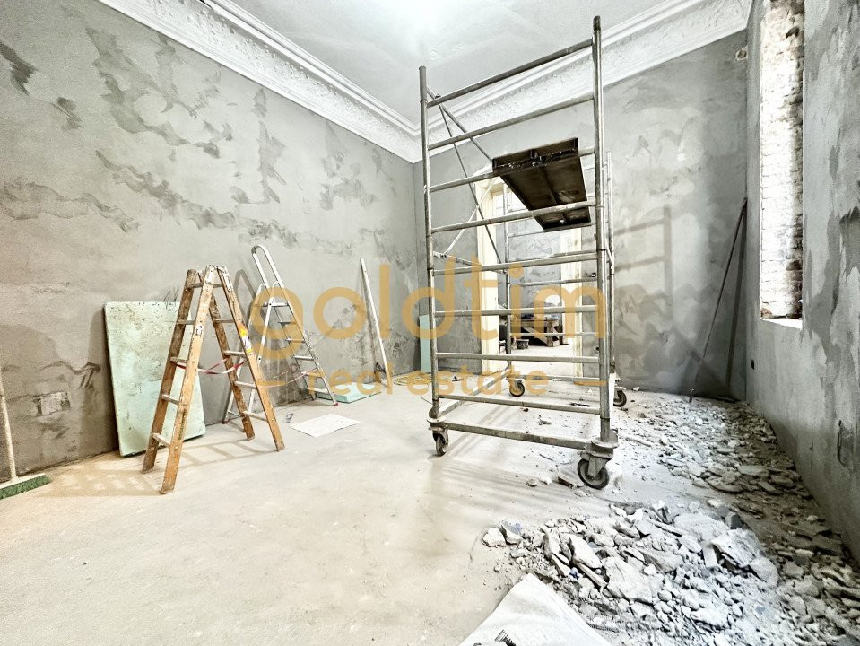 VILA ISTORICA/COMPLET RENOVATA 2023/CURTE 680MP/1 PARCARE/PIATA VICTORIEI