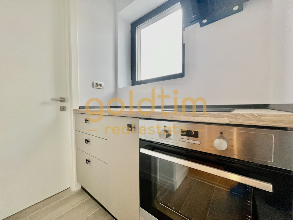 NOU/ PIATA PRESEI/ BANEASA/ PARCARE