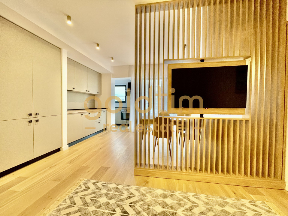 NOU/ PIATA PRESEI/ BANEASA/ PARCARE