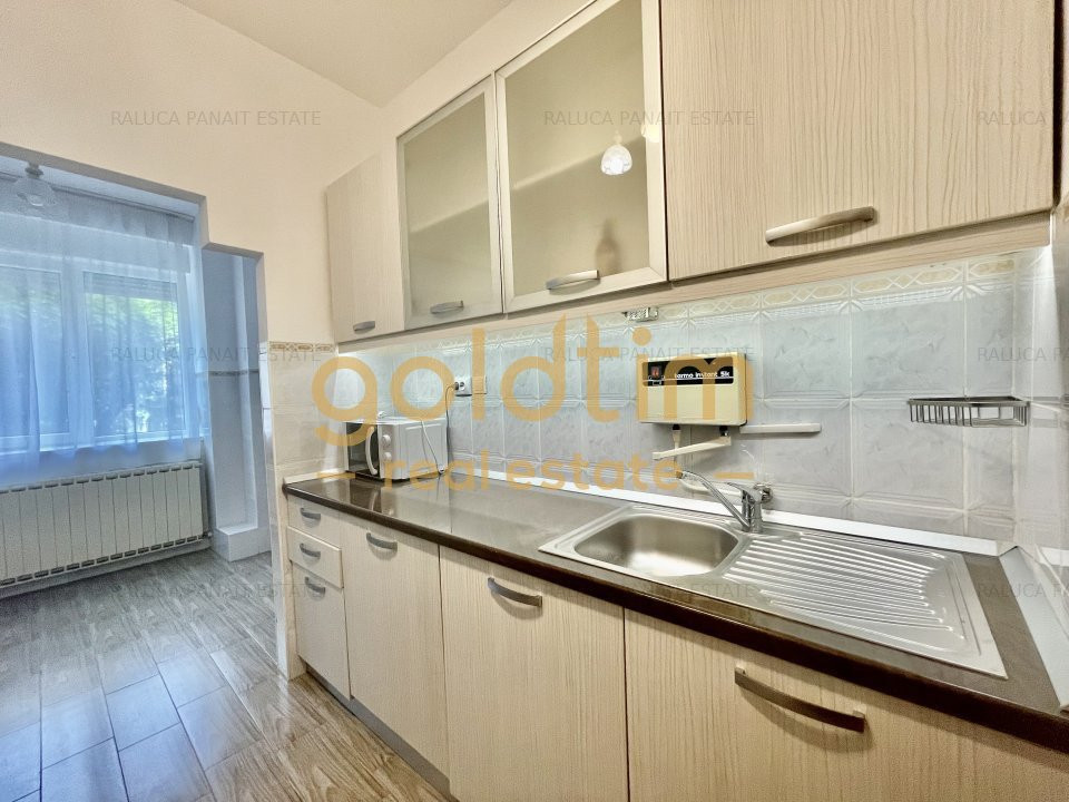 NOU/ ZONA EXCLUSIVISTA/LINISTE