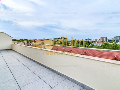 NEW/ RENOVATED/ PARKING/ TERRACE