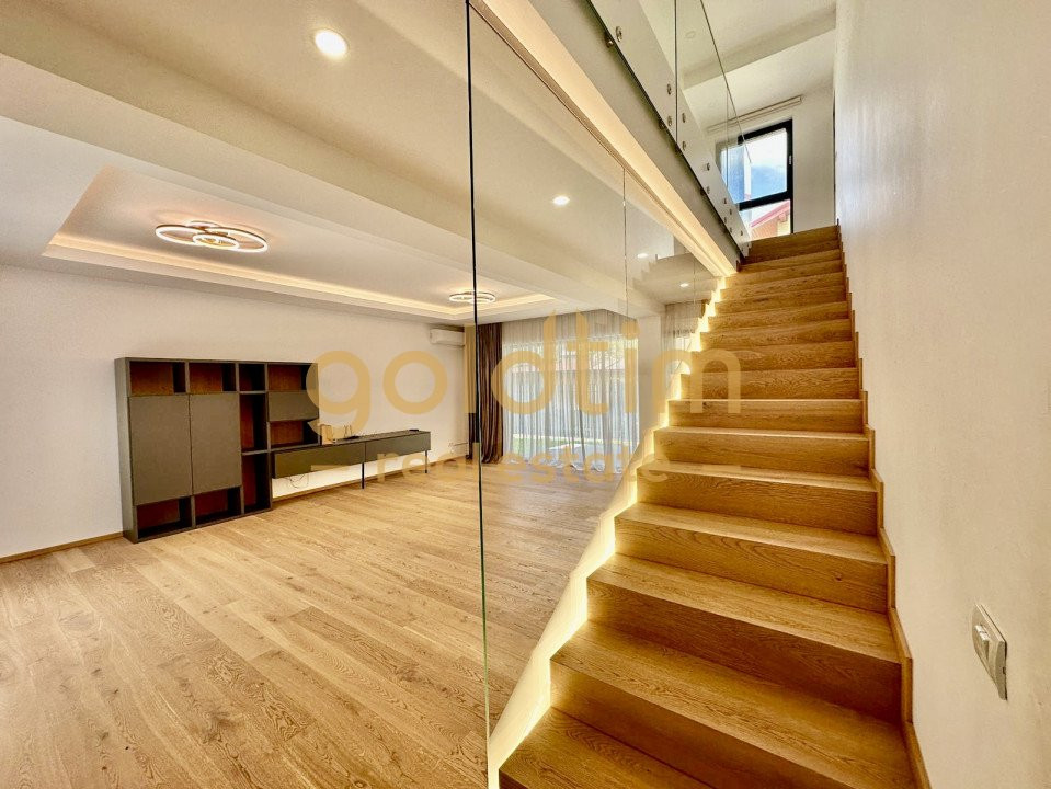 NOU/ABSOLUT SUPERBA/ VILA INDIVIDUALA/ IANCU NICOLAE/