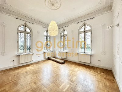 VILA INTERBELICA RENOVATA/ANEXA/CURTE/PRETABILA ACTIVITATI COMERCIALE/DOROBANTI