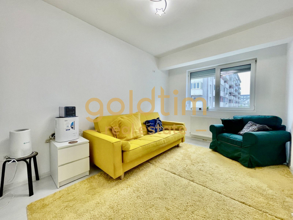 NOU/ BALCON GENEROS/ BUCATARIE INCHISA