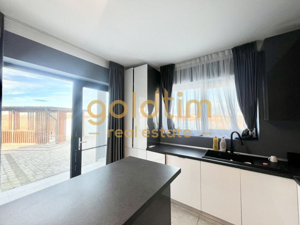 VILA SUPERBA/PISCINA/PONTON/DESCHIDERE LA LAC/PARCARE/SNAGOV