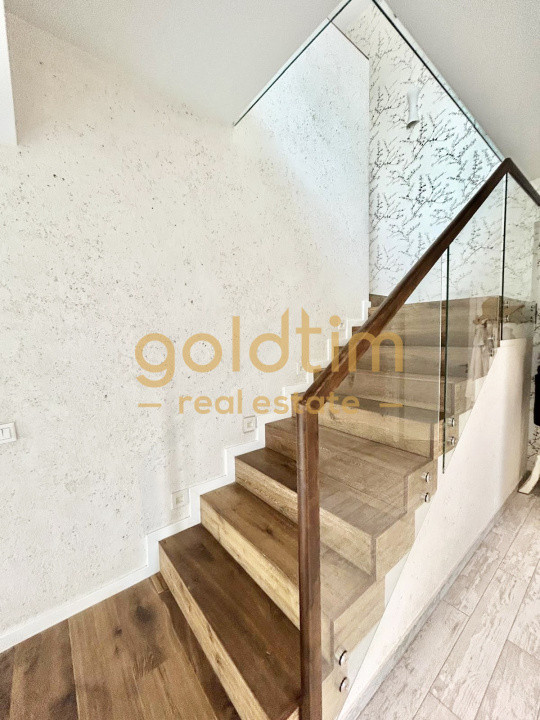 VILA SUPERBA/MOBILATA/UTILATA/PISCINA/CURTE 3000 MP/IESIRE LA LAC