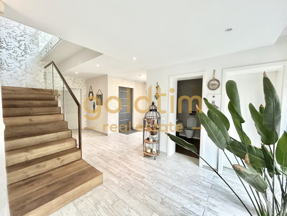 VILA SUPERBA/MOBILATA/UTILATA/PISCINA/CURTE 3000 MP/IESIRE LA LAC