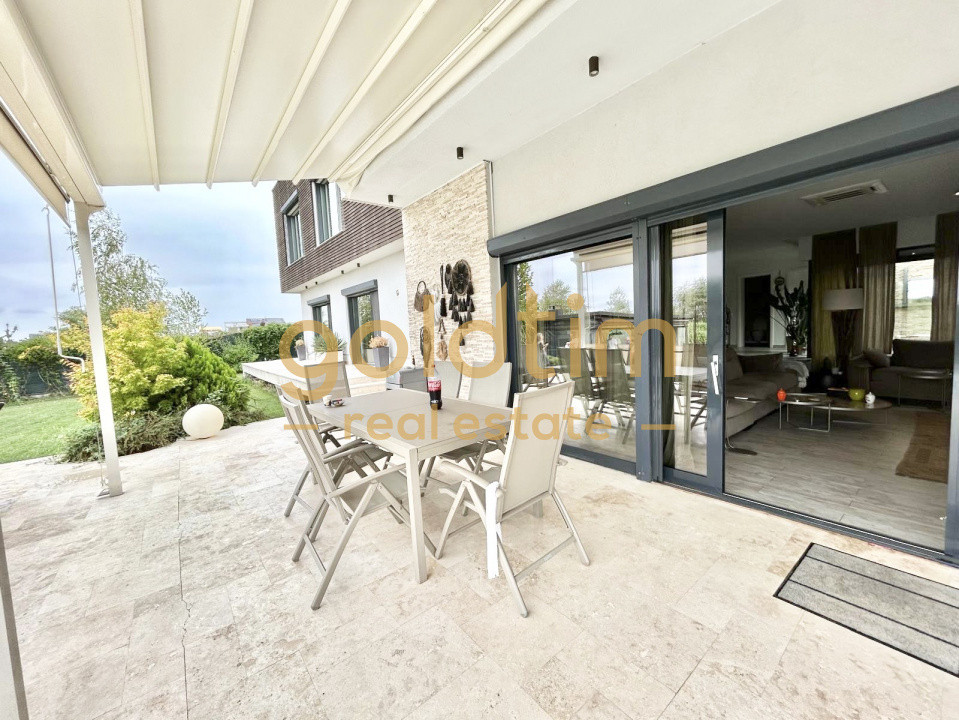 VILA SUPERBA/MOBILATA/UTILATA/PISCINA/CURTE 3000 MP/IESIRE LA LAC