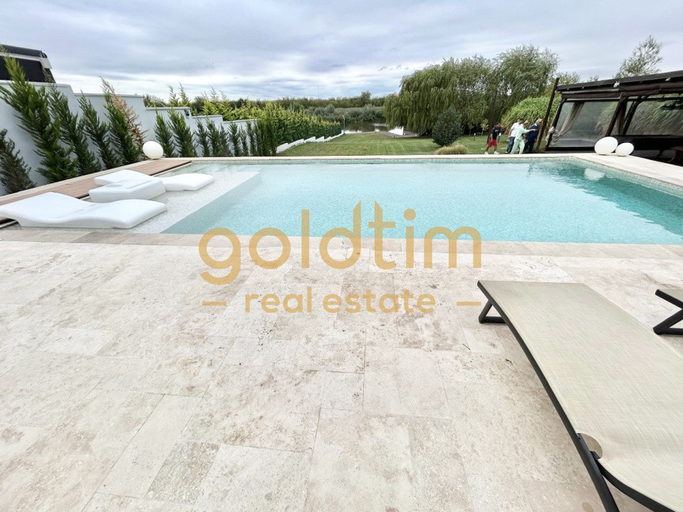 VILA SUPERBA/MOBILATA/UTILATA/PISCINA/CURTE 3000 MP/IESIRE LA LAC