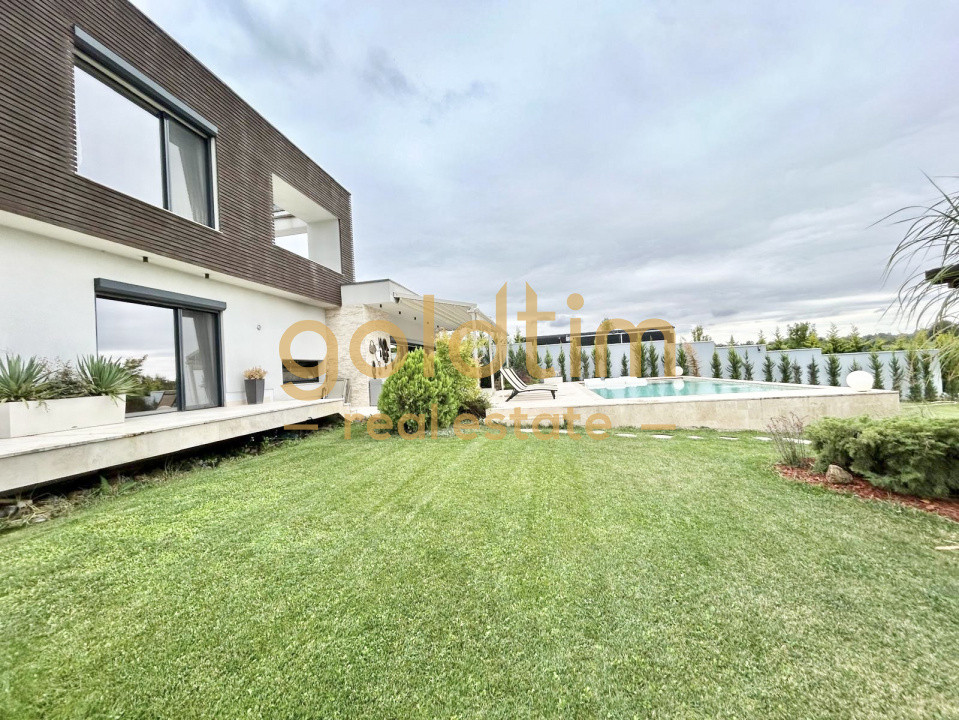 VILA SUPERBA/MOBILATA/UTILATA/PISCINA/CURTE 3000 MP/IESIRE LA LAC