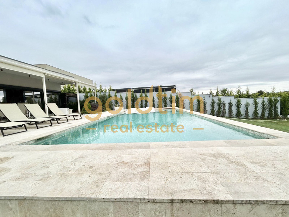 VILA SUPERBA/MOBILATA/UTILATA/PISCINA/CURTE 3000 MP/IESIRE LA LAC