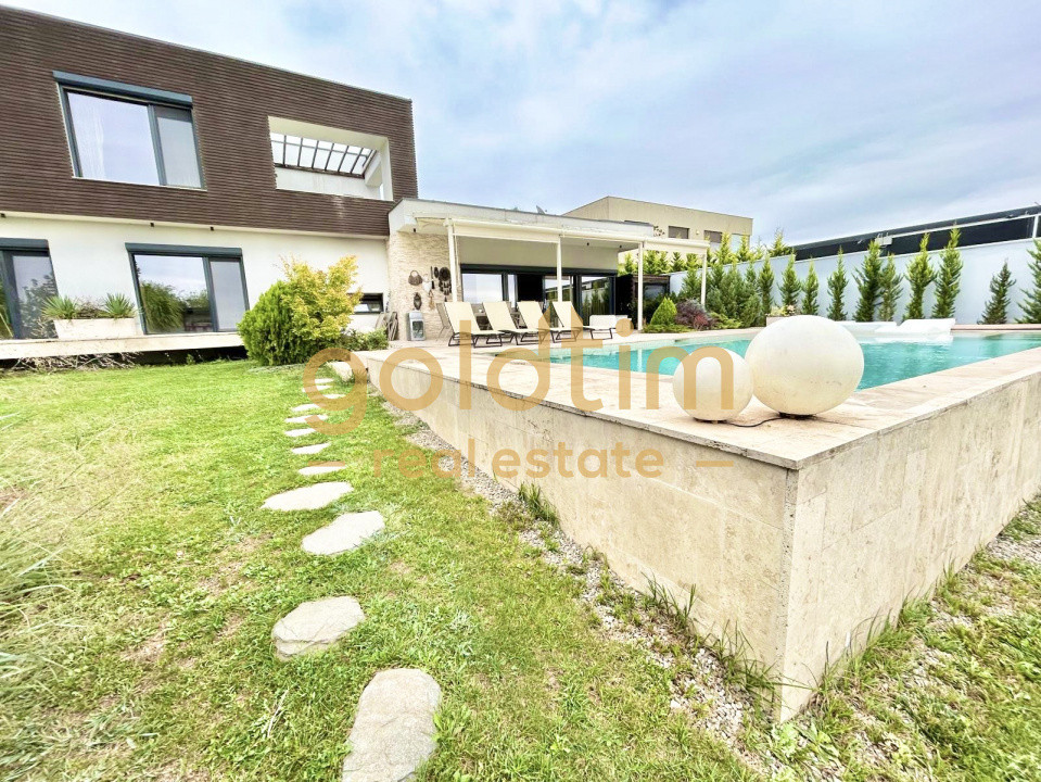 VILA SUPERBA/MOBILATA/UTILATA/PISCINA/CURTE 3000 MP/IESIRE LA LAC