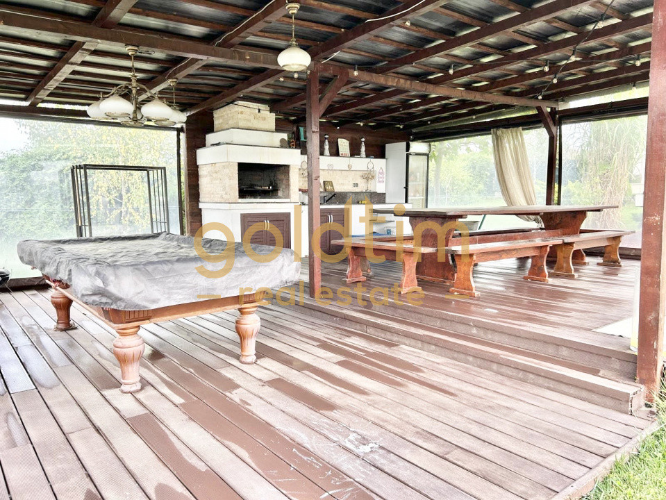 VILA SUPERBA/MOBILATA/UTILATA/PISCINA/CURTE 3000 MP/IESIRE LA LAC