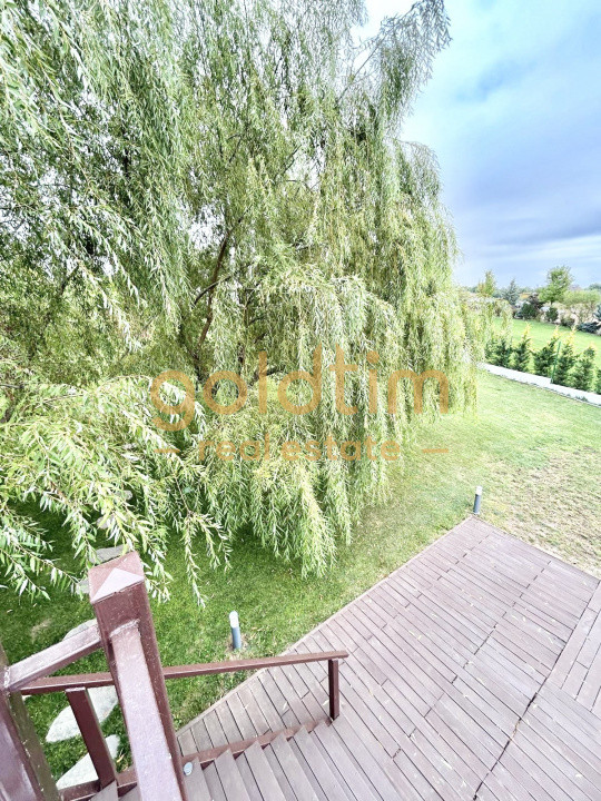 VILA SUPERBA/MOBILATA/UTILATA/PISCINA/CURTE 3000 MP/IESIRE LA LAC