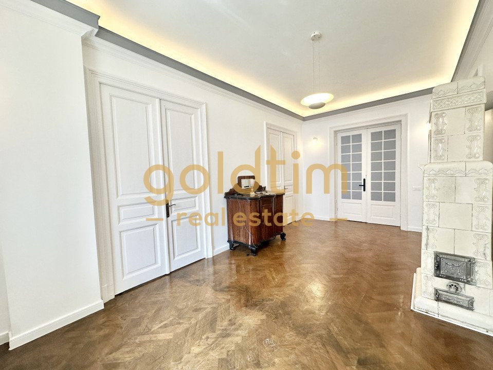 SPATIU BIROU ELEGANT/IN VILA INTERBELICA/DOROBANTI