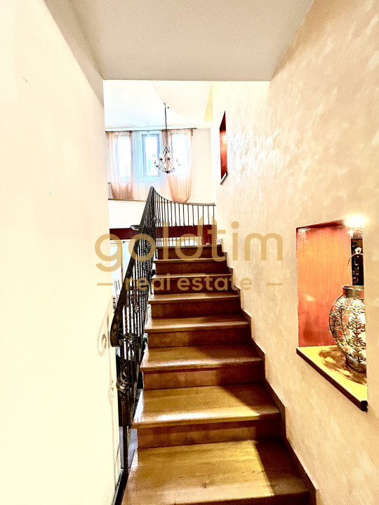 VILA SPECTACULOASA475MP/TEREN 2000MP CU PADURE/PISCINA/CORBEANCA-PARADISUL VERDE