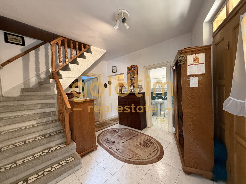 CASA IN ZONA LINISTITA/MOBILATA/UTILATA/TEREN IMPRESIONANT 5000MP/CORNU/PRAHOVA