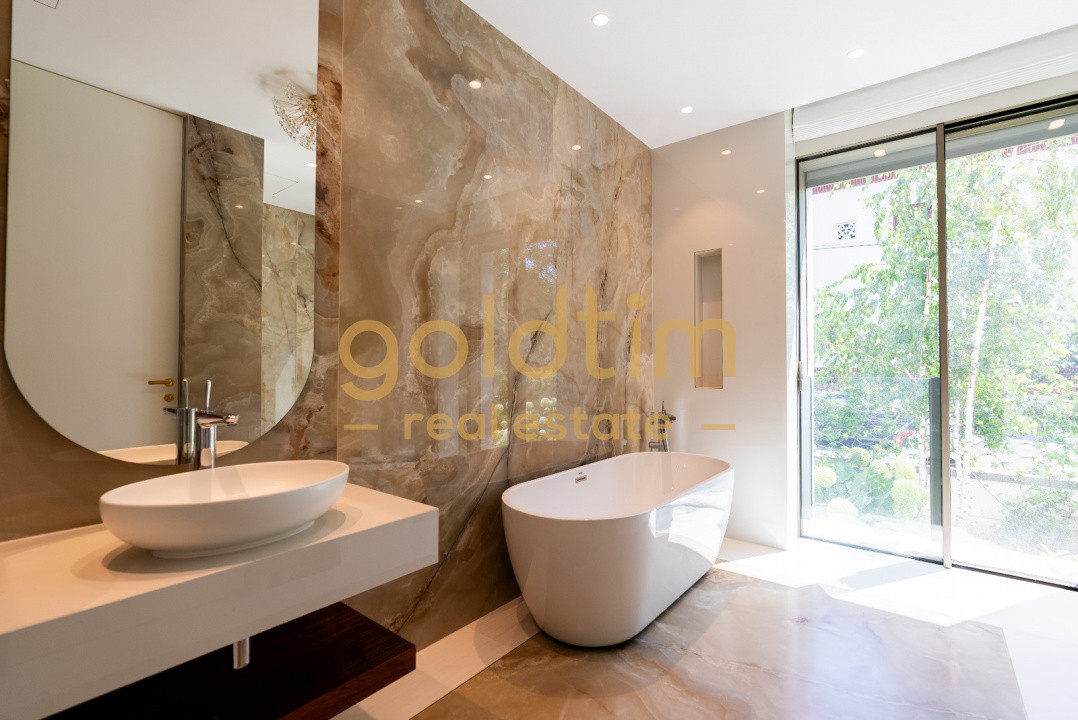 APARTAMENT LUX/BLOC BOUTIQUE/TERASA 33MP/BOXA/2 GARAJE/AVIATORILOR/ZAMBACCIAN