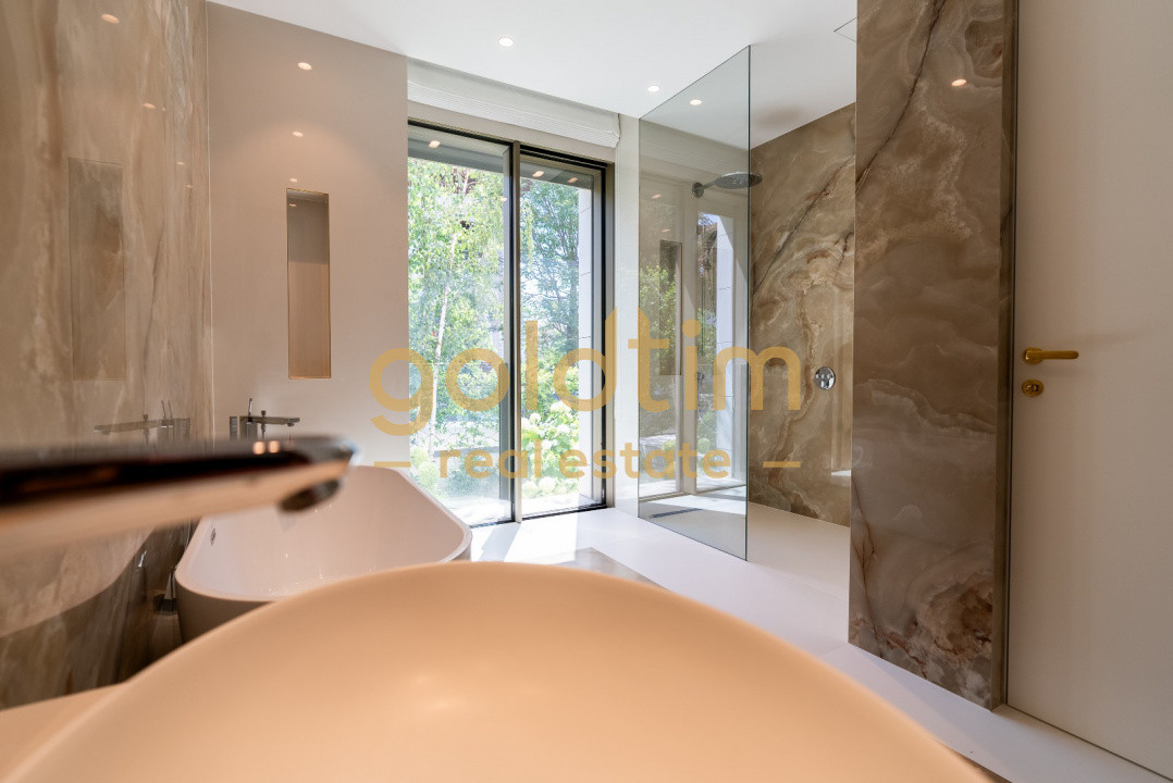 APARTAMENT LUX/BLOC BOUTIQUE/TERASA 33MP/BOXA/2 GARAJE/AVIATORILOR/ZAMBACCIAN