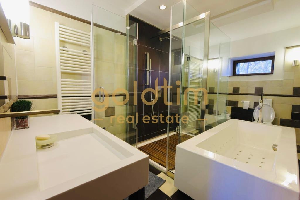 VILA SUPERBA/DESIGN EXCEPTIONAL/PISCINA/JACUZZI/VEDERE SI PONTON LAC/SNAGOV