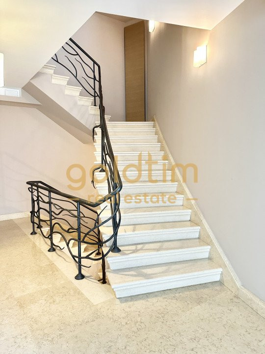 PRIMA CHIRIE/APARTAMENT LUX/BLOC BOUTIQUE/GARAJ/ZONA DE REFERINTA/PRIMAVERII