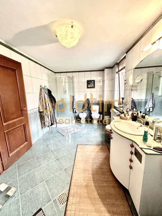 VILA SPECTACULOASA475MP/TEREN 2000MP CU PADURE/PISCINA/CORBEANCA-PARADISUL VERDE