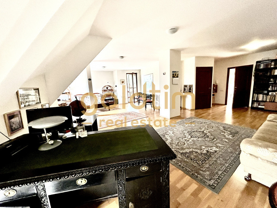 VILA SPECTACULOASA475MP/TEREN 2000MP CU PADURE/PISCINA/CORBEANCA-PARADISUL VERDE