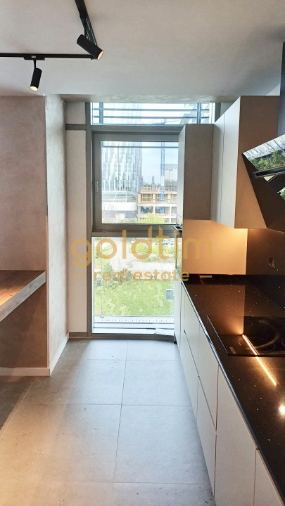 PRIMA CHIRIE/LUX/PISCINA/SPA/MOBILAT/UTILAT/TERASA/GARAJ/FLOREASCA/UP-SITE